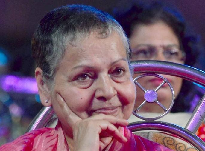 Rakhi Gulzar will return to big screen after a long time! | दीर्घकाळानंतर मोठ्या पडद्यावर परतणार राखी गुलजार! Rakhi Gulzar will return to big screen after a long time! | दीर्घकाळानंतर मोठ्या पडद्यावर परतणार राखी गुलजार!