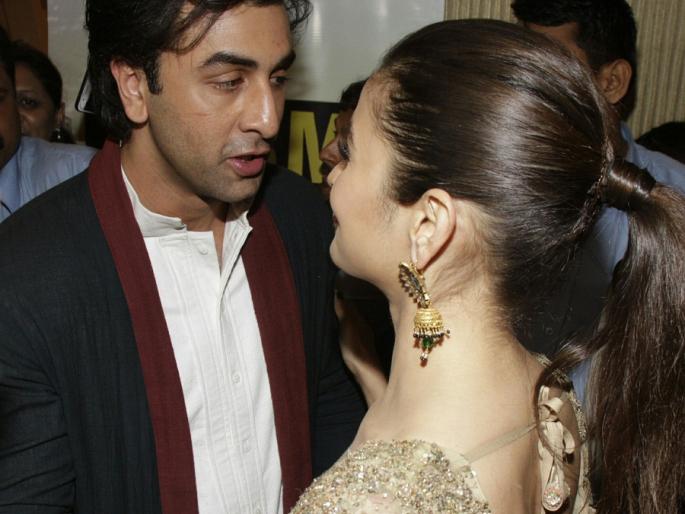 Ali said, 'I watched Ranbir in Saawariya and I was lined up' | आलिया म्हणाली, ‘सावरियां’मध्ये रणबीरला पाहिले अन् मी त्याच्यावर लट्टू झाले Ali said, 'I watched Ranbir in Saawariya and I was lined up' | आलिया म्हणाली, ‘सावरियां’मध्ये रणबीरला पाहिले अन् मी त्याच्यावर लट्टू झाले