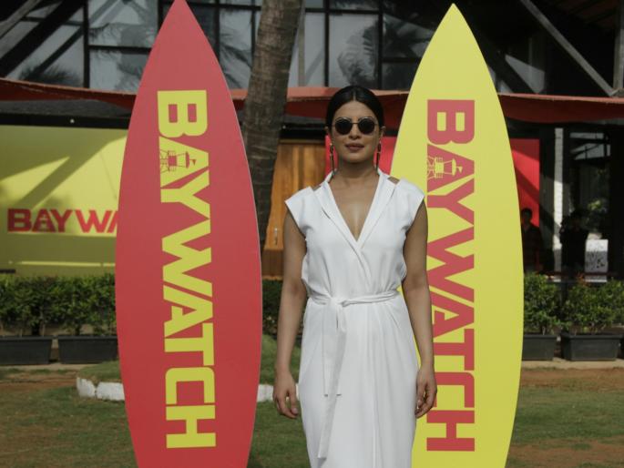Priyanka Chopra's Hot Prediction | प्रियांका चोप्राचा हॉट अंदाज Priyanka Chopra's Hot Prediction | प्रियांका चोप्राचा हॉट अंदाज