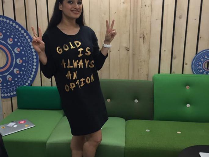 Exclusive: Priya is a hit on social media ... The first Marathi actress to have six million failors | Exclusive : प्रिया होतेय सोशलमीडियावर हिट... ६ लाख फॉलोवर्स असणारी पहिली मराठी अभिनेत्री Exclusive: Priya is a hit on social media ... The first Marathi actress to have six million failors | Exclusive : प्रिया होतेय सोशलमीडियावर हिट... ६ लाख फॉलोवर्स असणारी पहिली मराठी अभिनेत्री