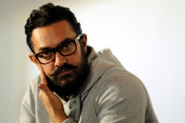 So, Amir Khan chooses movies | तर हे बघून आमिर खान निवडतो चित्रपट