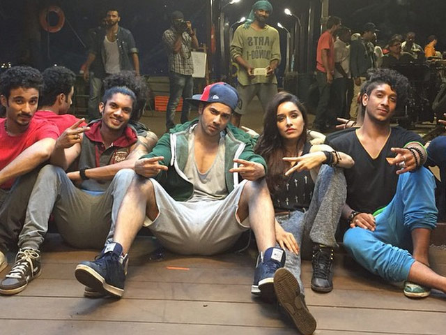 ABCD-2's talk loud | एबीसीडी-2 ची चर्चा जोरात ABCD-2's talk loud | एबीसीडी-2 ची चर्चा जोरात