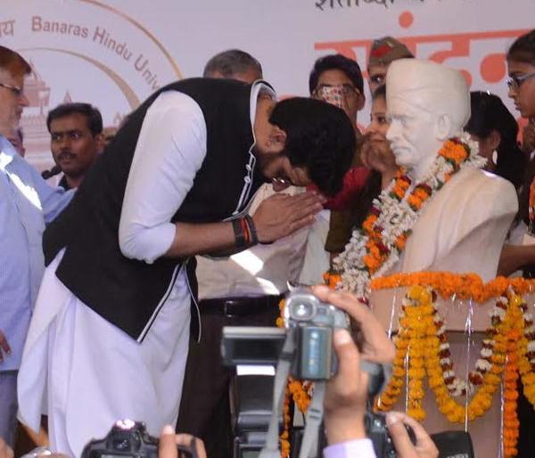 Abhishek says, Ardhite learn at Banaras University | ​अभिषेक म्हणतो, आराध्याने बनारस विद्यापीठात शिकावे
