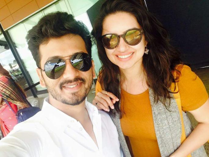 Abhijeet, Neha and Shruti's friendship are huge | अभिजीत, नेहा आणि श्रुतीची दोस्ती भारी Abhijeet, Neha and Shruti's friendship are huge | अभिजीत, नेहा आणि श्रुतीची दोस्ती भारी