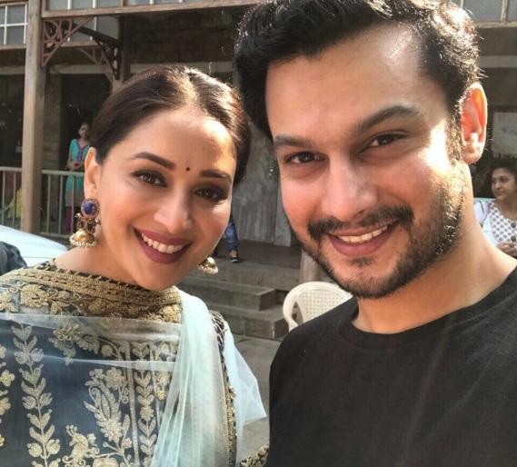 Adinath Kothare will work with Madhuri Dixit | आदिनाथ कोठारे करणार माधुरी दीक्षितसोबत काम Adinath Kothare will work with Madhuri Dixit | आदिनाथ कोठारे करणार माधुरी दीक्षितसोबत काम