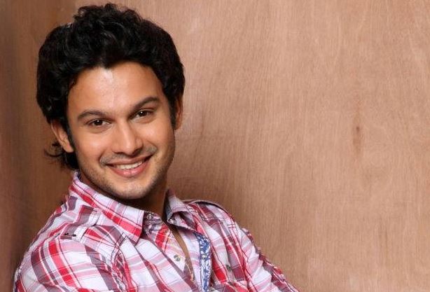 Adinath Kothare is doing social media on Janajagruti | आदिनाथ कोठारे सोशलमीडियावर करत आहे जनजागृती Adinath Kothare is doing social media on Janajagruti | आदिनाथ कोठारे सोशलमीडियावर करत आहे जनजागृती