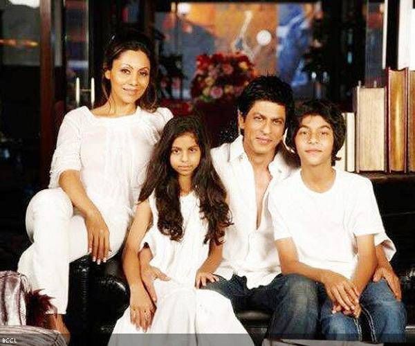 'Khan' Dan's family photo | ‘खान’ दान चा फॅमिली फोटो 'Khan' Dan's family photo | ‘खान’ दान चा फॅमिली फोटो