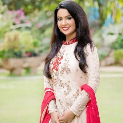 Amrita Fadnavis to give confidence to those who overcome acid attacks through Ramwalk | अमृता फडणवीस रॅम्व वॉकच्या माध्यमातून अॅसिड हल्ल्यावर मात करणाºयांना देणार आत्मविश्वास Amrita Fadnavis to give confidence to those who overcome acid attacks through Ramwalk | अमृता फडणवीस रॅम्व वॉकच्या माध्यमातून अॅसिड हल्ल्यावर मात करणाºयांना देणार आत्मविश्वास