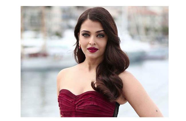 Aishwarya Rai Bachchan asked for a big deal in 'Night and Day' remake | 'रात और दिन'च्या रिमेकमध्ये काम करण्यासाठी ऐश्वर्या राय बच्चनने मागितली ऐवढी मोठी रक्कम