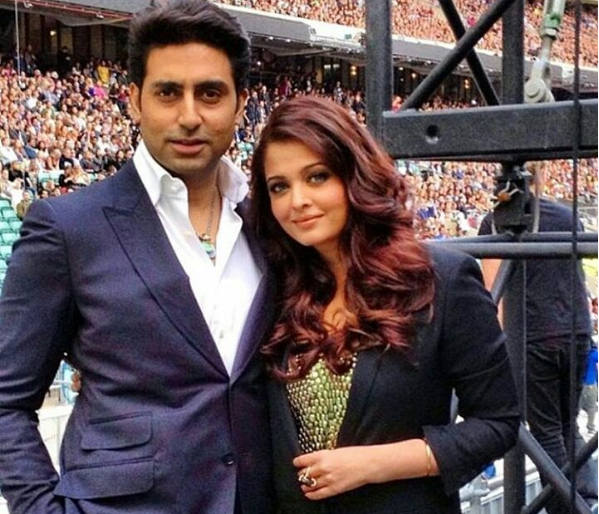 Aishwarya Rai - Abhishek Bachchan refused to remake 'Abhimaan' | 'अभिमान'चा रिमेक करण्यास ऐश्वर्या राय - अभिषेक बच्चनने दिला नकार Aishwarya Rai - Abhishek Bachchan refused to remake 'Abhimaan' | 'अभिमान'चा रिमेक करण्यास ऐश्वर्या राय - अभिषेक बच्चनने दिला नकार