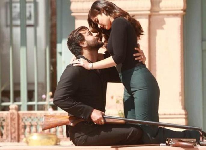 song out! New colors, new beauties ... 'Badshaho''s 'My Rope Waist ...' Song Release !! | song out !नवा रंग, नवा साज...‘बादशाहो’चे ‘मेरे रश्के कमर...’ गाणे रिलीज!! song out! New colors, new beauties ... 'Badshaho''s 'My Rope Waist ...' Song Release !! | song out !नवा रंग, नवा साज...‘बादशाहो’चे ‘मेरे रश्के कमर...’ गाणे रिलीज!!