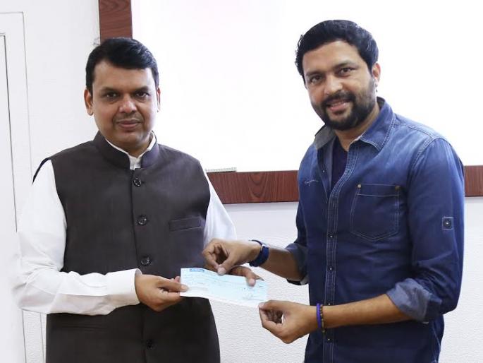 Ankush Choudhary's water-cooled shiva helps | अंकुश चौधरीची जलयुक्त शिवार ला मदत