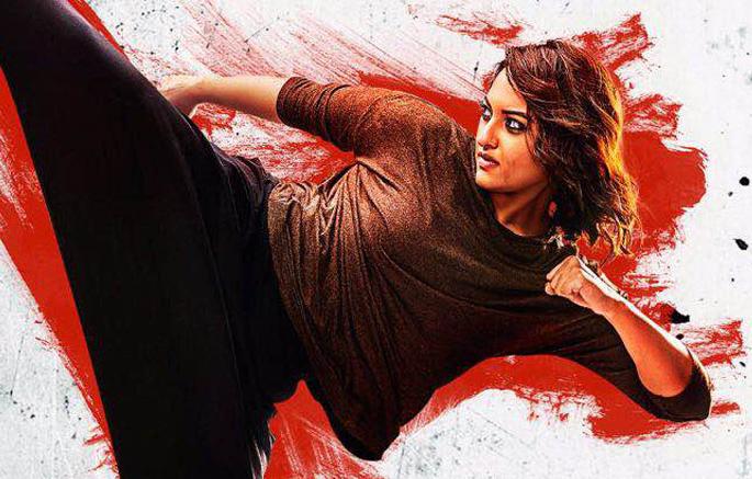 See: 'Akira Punch' | पाहा : ‘अकिरा पंच’ See: 'Akira Punch' | पाहा : ‘अकिरा पंच’