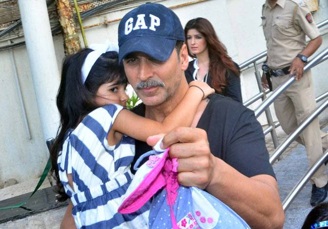 Did you watch this video with Akshay Kumar's daughter Nitara? | ​अक्षय कुमारचा त्याची मुलगी नितारासोबतचा हा क्युट व्हिडिओ तुम्ही पाहिला का?