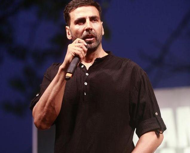 Akshay will play five roles in the same film? | ​अक्षय एकाच चित्रपटात साकारणार पाच भूमिका?