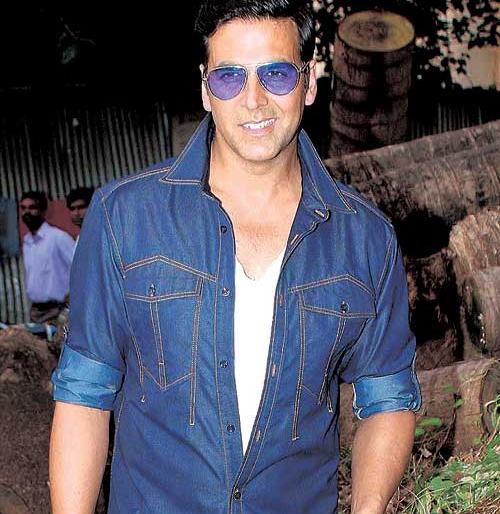 See: Akshay is a thank you person! | पाहा : अक्षयने मानले कुणाचे आभार! See: Akshay is a thank you person! | पाहा : अक्षयने मानले कुणाचे आभार!