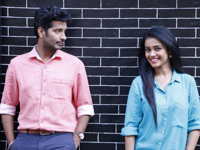 In love, this actor falls in love loop | लव्ह लग्न लोचामधील हा अभिनेता पडला प्रेमात In love, this actor falls in love loop | लव्ह लग्न लोचामधील हा अभिनेता पडला प्रेमात