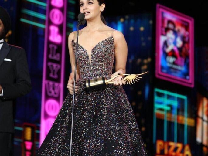 IIFA Awards 2017: Shahid Kapoor for 'Udta Punjab', Alia Bhatt decides best; 'Neeraja' Best Film | IIFA Awards 2017​ : ‘उडता पंजाब’साठी शाहिद कपूर , आलिया भट्ट ठरले बेस्ट; ‘नीरजा’ सर्वोत्कृष्ट चित्रपट