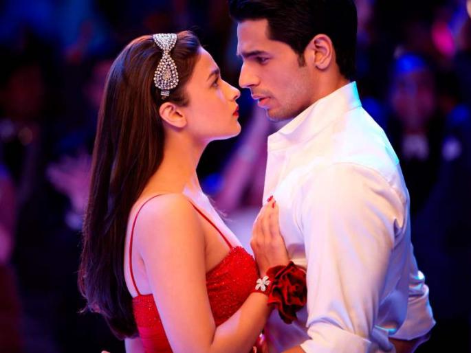 Alia Bhatt is not keen to work with boyfriend Siddharth Malhotra? | बॉयफ्रेंड सिद्धार्थ मल्होत्रासोबत काम करण्यास उत्सुक नाही आलिया भट्ट?