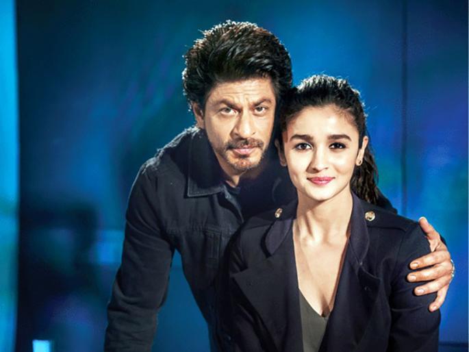 Shahrukh Khan film avoided by Abhijit Bhatt | ​आलिया भट्टने चलाखीने टाळला शाहरूख खानचा चित्रपट!