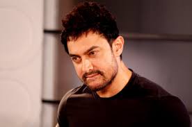 Actor-actress should get equal pay: Aamir Khan! | ​अभिनेता-अभिनेत्रीला समान मानधन मिळायला हवे- आमिर खान !