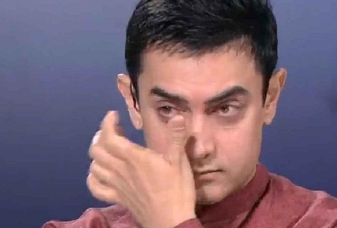 Aamirla satasayi 'Dangal' fears | आमिरला सतावतेय ‘दंगल’ची भीति Aamirla satasayi 'Dangal' fears | आमिरला सतावतेय ‘दंगल’ची भीति