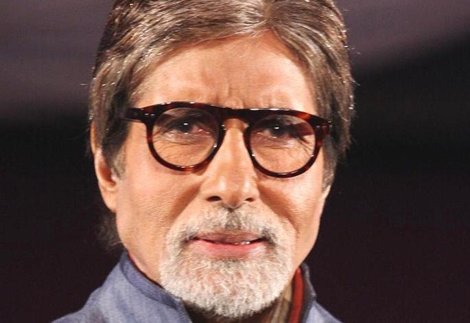 'Big B' injured during shooting | शूटिंगदरम्यान 'बीग बी' जखमी 'Big B' injured during shooting | शूटिंगदरम्यान 'बीग बी' जखमी