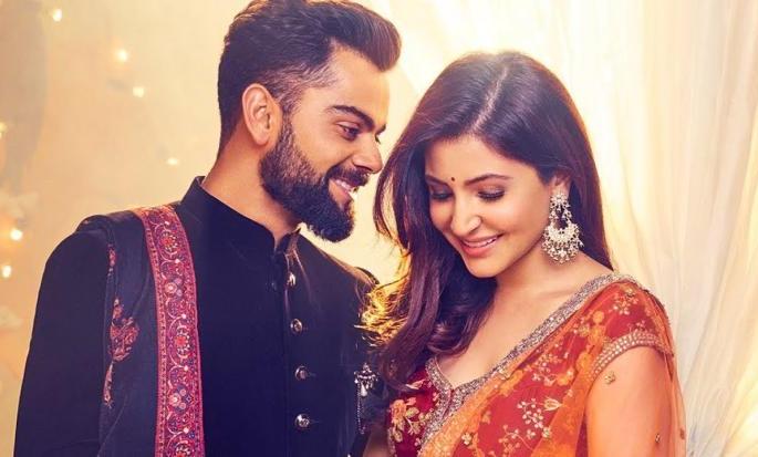 Virat Kohli gives 'Valentine gift' before Anushka Sharma | अनुष्का शर्माच्या आधी विराट कोहलीला 'या' व्यक्तिने दिले Valentine गिफ्ट !