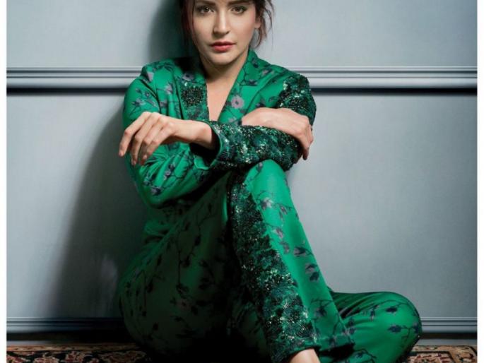 Anushka's ethnic look! | अनुष्काचा एथनिक लूक !
