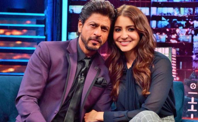 Shahrukh Khan will give this new year gift to Anwar, Anushka Sharma | शाहरुख खान फॅन्सना देणार नववर्षाचे हे गिफ्ट, अनुष्का शर्माने केला खुलासा Shahrukh Khan will give this new year gift to Anwar, Anushka Sharma | शाहरुख खान फॅन्सना देणार नववर्षाचे हे गिफ्ट, अनुष्का शर्माने केला खुलासा