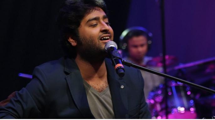 Arijit feels insecure in Bollywood? | अरिजितला बॉलिवूडमध्ये का वाटतेय असुरक्षित? Arijit feels insecure in Bollywood? | अरिजितला बॉलिवूडमध्ये का वाटतेय असुरक्षित?