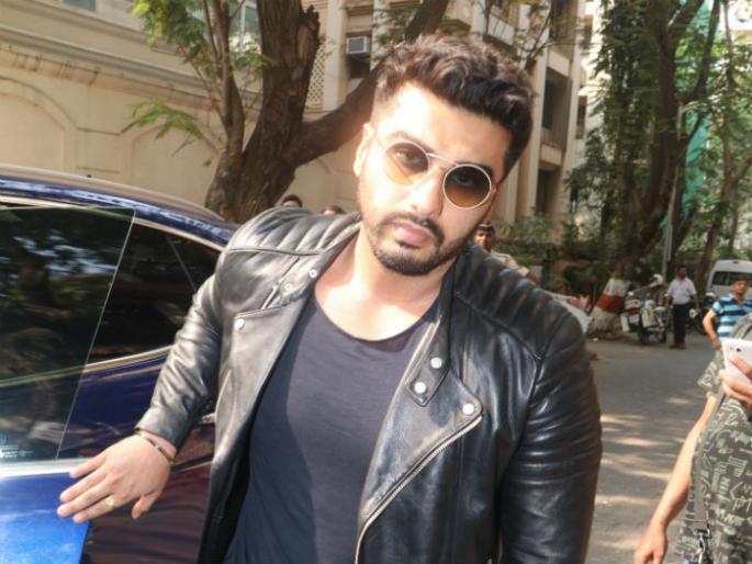Arjun Kapoor leaves for Dubai to support father | ​वडिलांना आधार द्यायला अर्जुन कपूर दुबईला रवाना