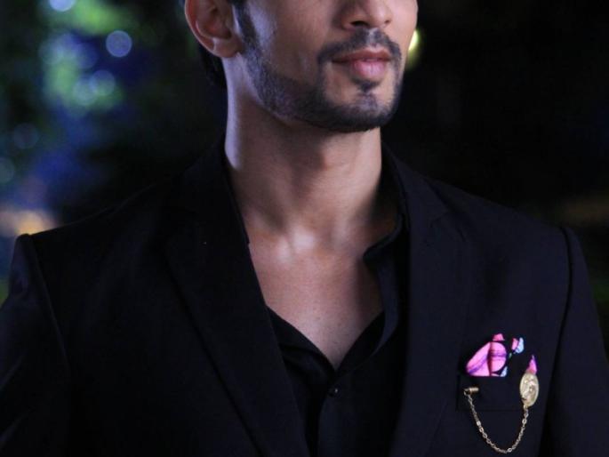 Arjun Bijlani will be seen in Nagin 2 | अर्जुन बिजलानी झळकणार नागिन2मध्ये Arjun Bijlani will be seen in Nagin 2 | अर्जुन बिजलानी झळकणार नागिन2मध्ये