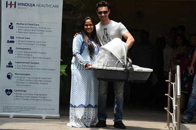 Salman's little gift to Arpita's baby | अर्पिताच्या बाळाला सलमानचे अलिशान गिफ्ट Salman's little gift to Arpita's baby | अर्पिताच्या बाळाला सलमानचे अलिशान गिफ्ट
