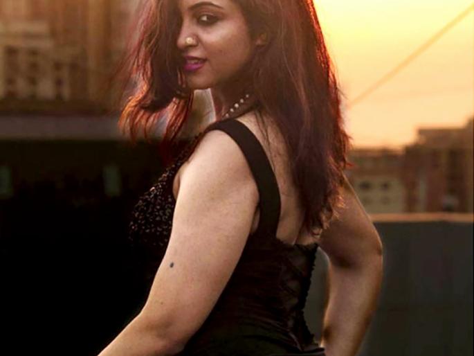 Arshi Khan breaks silence on court case, banana 'ha' reveals !! | आपल्यावरील कोर्ट केसेसवरून अर्शी खानने तोडली चुप्पी, केला ‘हा’ खुलासा!! Arshi Khan breaks silence on court case, banana 'ha' reveals !! | आपल्यावरील कोर्ट केसेसवरून अर्शी खानने तोडली चुप्पी, केला ‘हा’ खुलासा!!