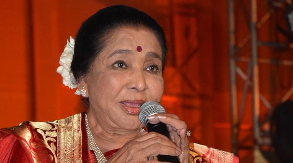 Asha Bhosale's 'Stage Show' bye Bye ... | ​आशा भोसले यांचे ‘स्टेज शो’ला अलविदा...