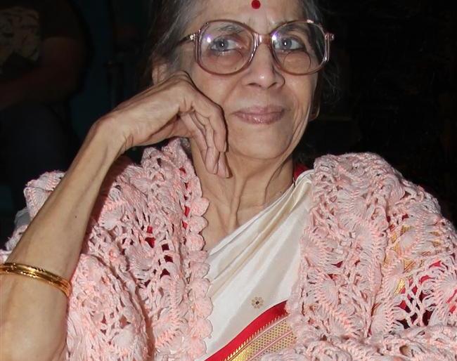 Asha Joglekar Kalwash | ​आशा जोगळेकर कालवश