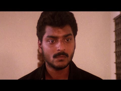 Fame Siddhartha Rene was married to the actress who was married ... after the death of her children properly organized | अशी ही बनवाबनवी फेम सिद्धार्थ रेने या अभिनेत्रीशी केले होते लग्न... त्याच्या मृत्यूनंतर मुलांचा करतेय व्यवस्थित सांभाळ Fame Siddhartha Rene was married to the actress who was married ... after the death of her children properly organized | अशी ही बनवाबनवी फेम सिद्धार्थ रेने या अभिनेत्रीशी केले होते लग्न... त्याच्या मृत्यूनंतर मुलांचा करतेय व्यवस्थित सांभाळ