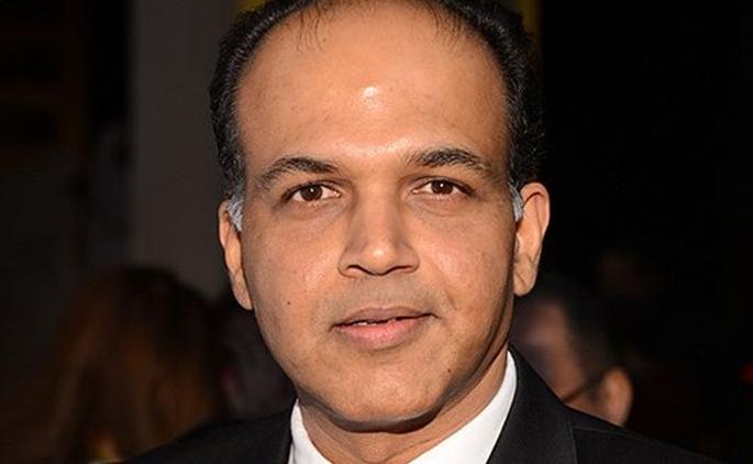 Ashutosh Gowarikar won the Maharashtrium of the Year award | आशुतोष गोवारीकर यांना लोकमत महाराष्ट्रीय आॅफ द इयर पुरस्कार Ashutosh Gowarikar won the Maharashtrium of the Year award | आशुतोष गोवारीकर यांना लोकमत महाराष्ट्रीय आॅफ द इयर पुरस्कार