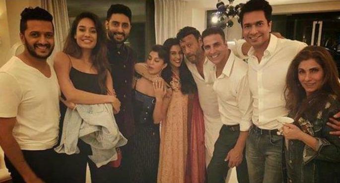 Asin-Rahul's house 'full' due to 'Housefull' gang! | ‘हाऊसफुल्ल’ गँगमुळे असिन-राहुलचे घर ‘फुल्ल’!