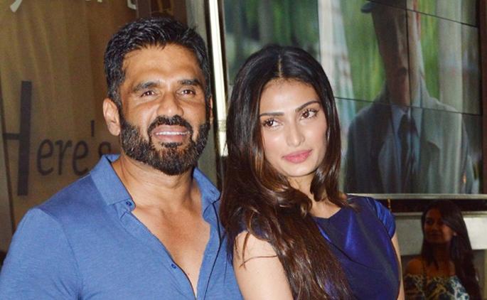 Sunil Shetty's daughter Athiya Shetty falls in love with 'Y' | सुनील शेट्टीची मुलगी अथिया शेट्टी पडली 'या'च्या प्रेमात.. Sunil Shetty's daughter Athiya Shetty falls in love with 'Y' | सुनील शेट्टीची मुलगी अथिया शेट्टी पडली 'या'च्या प्रेमात..