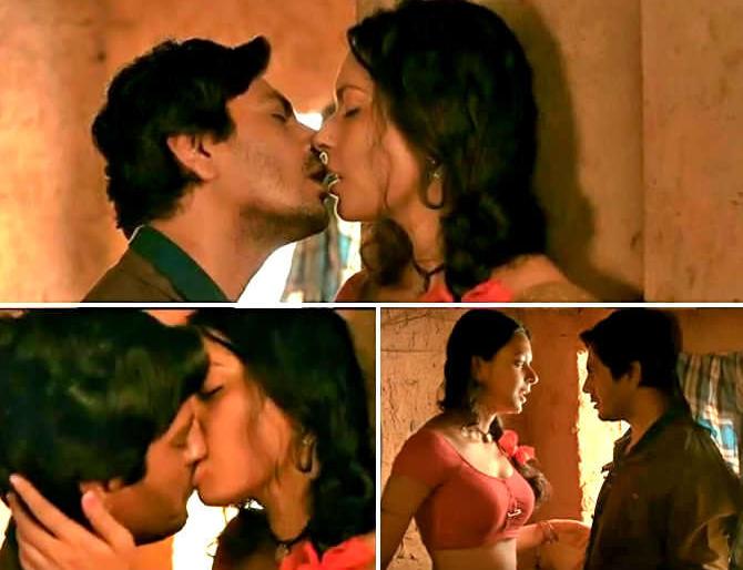 Nawazuddin Siddiqui releases 'Babioshaya Gunjapak' 'Blizzard' song; Bold Sins Watch Highlights! | नवाजुद्दीन सिद्दीकीच्या ‘बाबूमोशाय बंदूकबाज’चे ‘बर्फानी’ गाणे रिलीज; बोल्ड सीन्सचे पहा हायलाइट! Nawazuddin Siddiqui releases 'Babioshaya Gunjapak' 'Blizzard' song; Bold Sins Watch Highlights! | नवाजुद्दीन सिद्दीकीच्या ‘बाबूमोशाय बंदूकबाज’चे ‘बर्फानी’ गाणे रिलीज; बोल्ड सीन्सचे पहा हायलाइट!