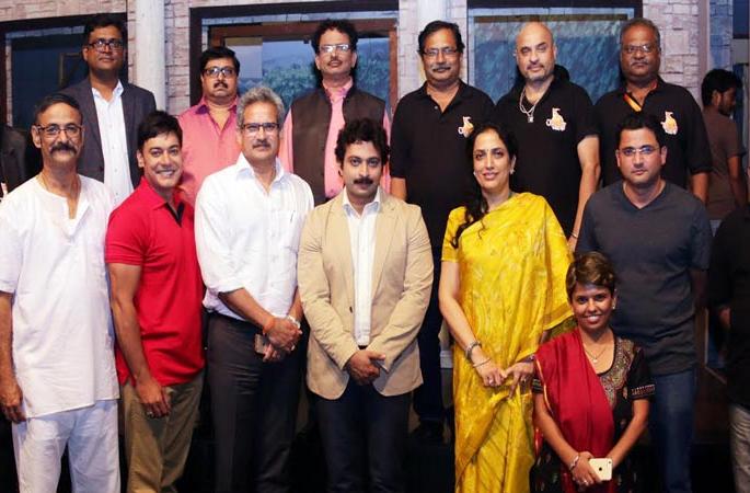 Finished the premier ceremony of the band-free play | बंध-मुक्त नाटकाचा प्रिमियर सोहळा संपन्न
