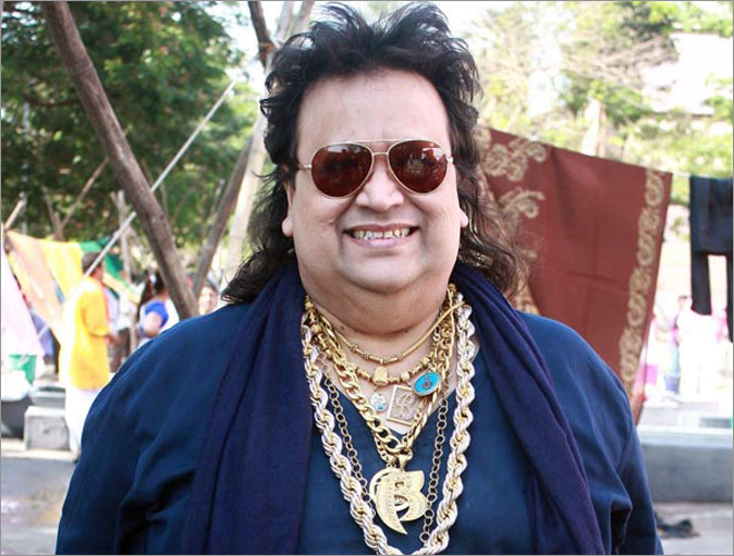 BIRTHDAY SPECIAL: 'Golden Man' was 64 years old | BIRTHDAY SPECIAL : ‘गोल्डन मॅन’ झाला ६४ वर्षाचा BIRTHDAY SPECIAL: 'Golden Man' was 64 years old | BIRTHDAY SPECIAL : ‘गोल्डन मॅन’ झाला ६४ वर्षाचा