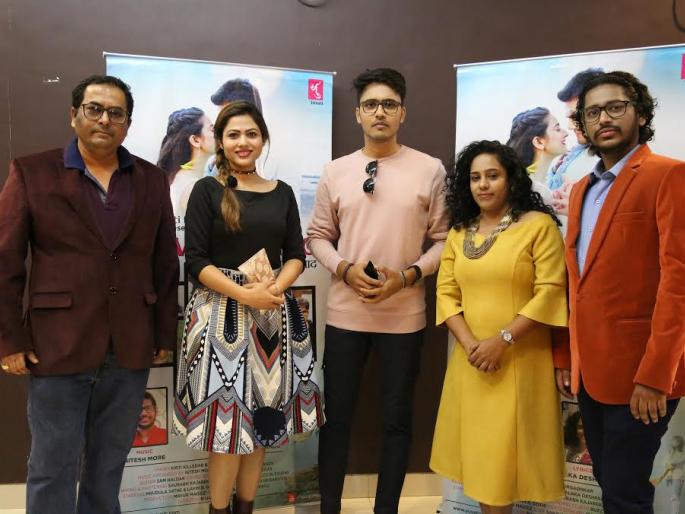 Mangesh Borgaonkar's 'Bawari Saad' | मंगेश बोरगावकरची 'बावरी साद' Mangesh Borgaonkar's 'Bawari Saad' | मंगेश बोरगावकरची 'बावरी साद'