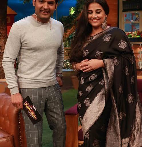 Vidya Balan with 'Begum Jan' cinema team, Kapil's set | 'बेगम जान' सिनेमाच्या टीमसह विद्या बालन पोहचली कपिलच्या सेटवर Vidya Balan with 'Begum Jan' cinema team, Kapil's set | 'बेगम जान' सिनेमाच्या टीमसह विद्या बालन पोहचली कपिलच्या सेटवर