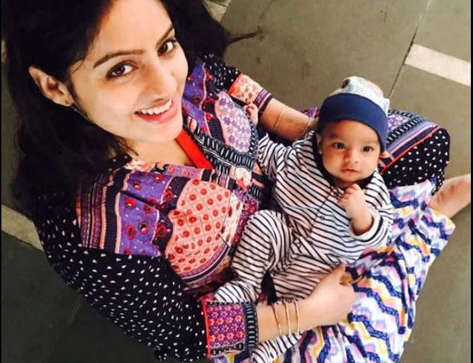 Deepika Singh shared the photos with the baby, soon returned to the small screen | दीपिका सिंहने शेअर केला बाळासह फोटो,लवकरच परतणार छोट्या पडद्यावर Deepika Singh shared the photos with the baby, soon returned to the small screen | दीपिका सिंहने शेअर केला बाळासह फोटो,लवकरच परतणार छोट्या पडद्यावर