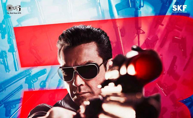 First Look of 'MAIN MAN' in 'Race-3'; Salman Khan praised by tweeting! | ‘रेस-३’ मधील ‘MAIN MAN’चा फर्स्ट लूक आला समोर; सलमान खानने ट्विट करून केले कौतुक! First Look of 'MAIN MAN' in 'Race-3'; Salman Khan praised by tweeting! | ‘रेस-३’ मधील ‘MAIN MAN’चा फर्स्ट लूक आला समोर; सलमान खानने ट्विट करून केले कौतुक!