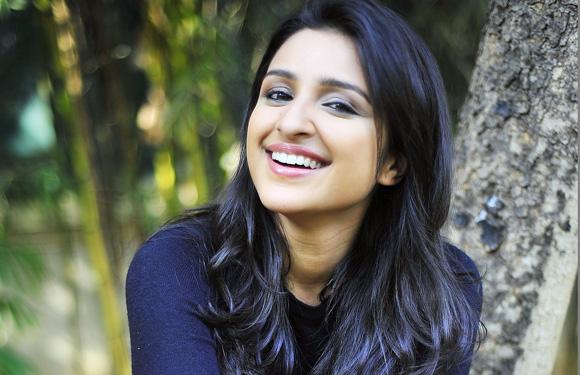 Confirm: 'Golmaal Again', Parineeti Chopra will do a Dummy Comedy | Confirm : ‘गोलमाल अगेन’मध्ये तब्बूनंतर परिणिती चोपडाही पाजणार कॉमेडीचे डोज
