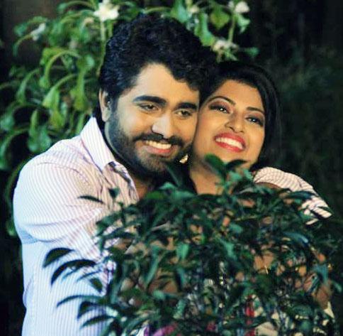 Dhanashree Kadgaonkar and Sangram Samile Brave Heart | धनश्री काडगावकर आणि संग्राम समेळ ब्रेव्ह हार्ट या चित्रपटात Dhanashree Kadgaonkar and Sangram Samile Brave Heart | धनश्री काडगावकर आणि संग्राम समेळ ब्रेव्ह हार्ट या चित्रपटात